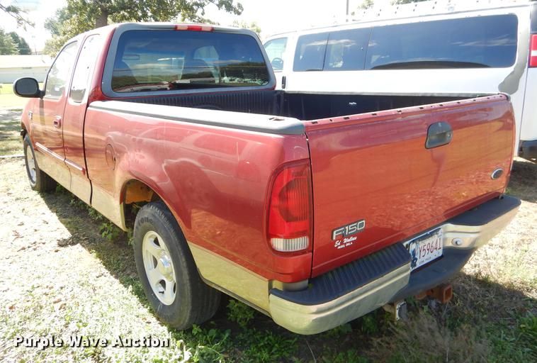 image for item EO9641 2000 Ford F150 SuperCab pickup truck