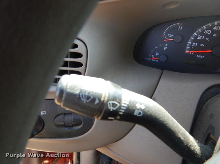 image for item EO9641 2000 Ford F150 SuperCab pickup truck