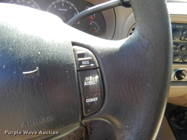 image for item EO9641 2000 Ford F150 SuperCab pickup truck