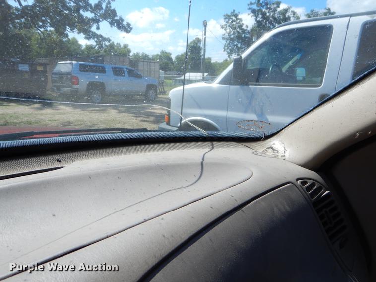 image for item EO9641 2000 Ford F150 SuperCab pickup truck