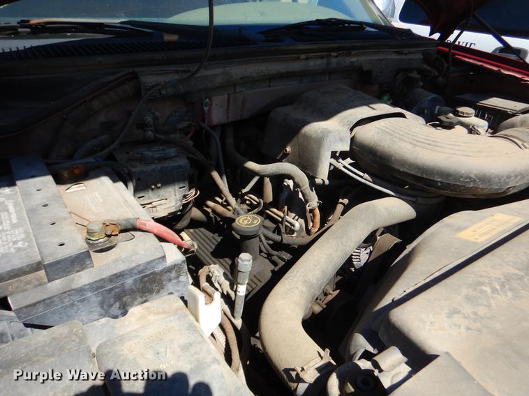 image for item EO9641 2000 Ford F150 SuperCab pickup truck