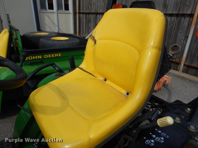 image for item EU9114 John Deere 4100 tractor