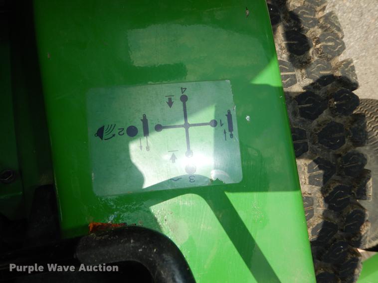 image for item EU9114 John Deere 4100 tractor