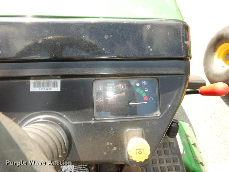 image for item EU9114 John Deere 4100 tractor