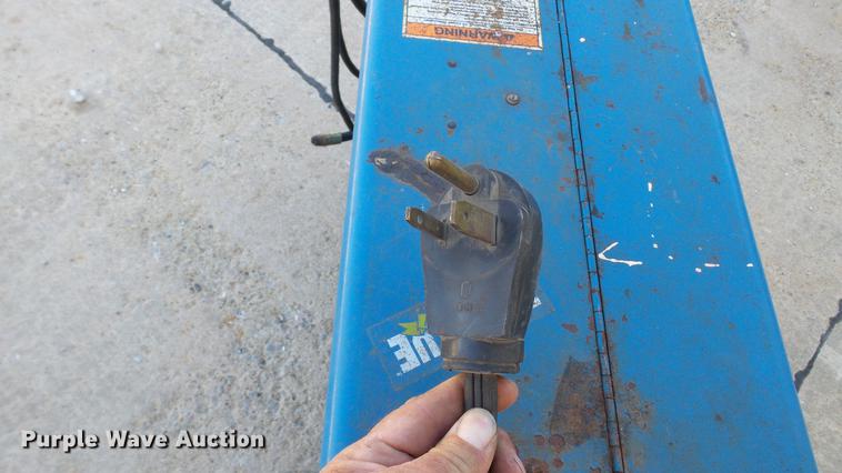 image for item EV9506 Miller Millermatic 185 wire welder