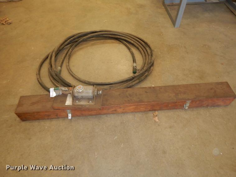 image for item FC9441 Vermeer hammer head mole