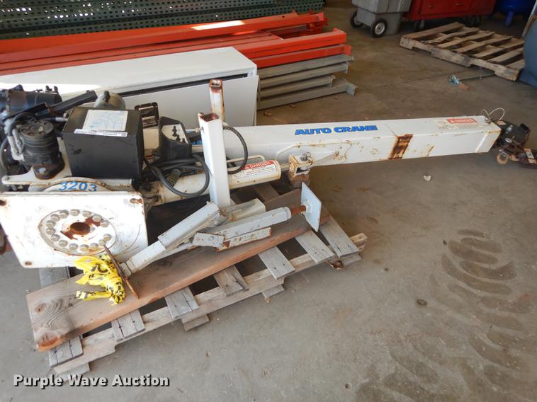 image for item FC9444 Auto Crane 3203 utility crane