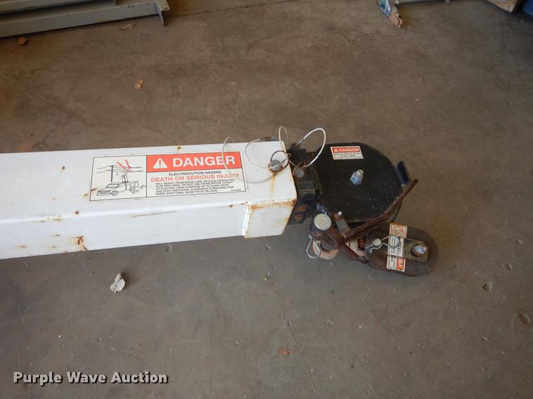 image for item FC9444 Auto Crane 3203 utility crane