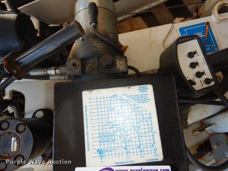 image for item FC9444 Auto Crane 3203 utility crane