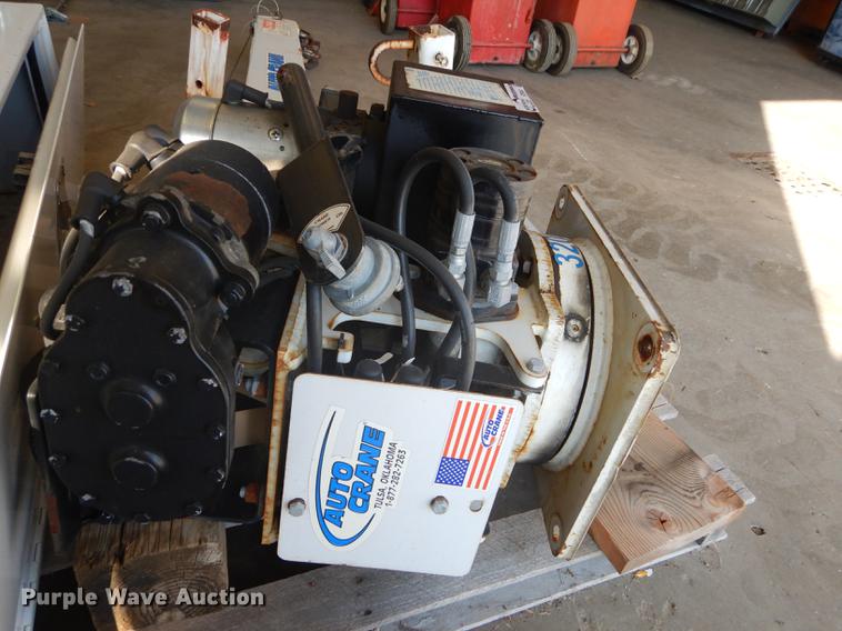 image for item FC9444 Auto Crane 3203 utility crane