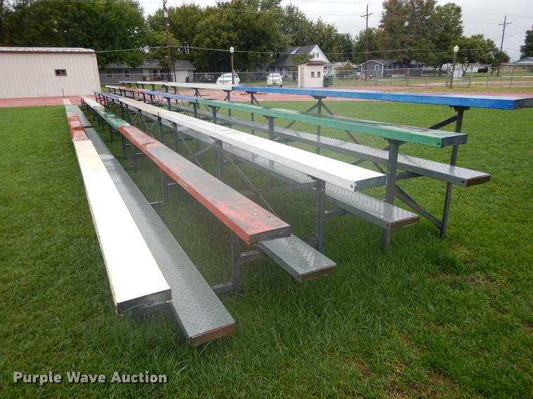 image for item FC9469 (4) steel bleachers