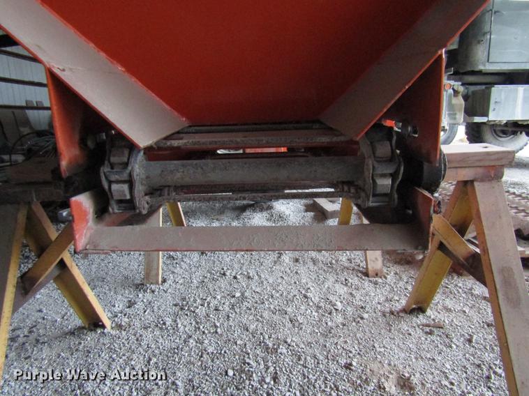 image for item FI9508 Henderson spreader