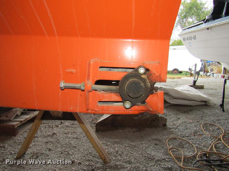 image for item FI9508 Henderson spreader