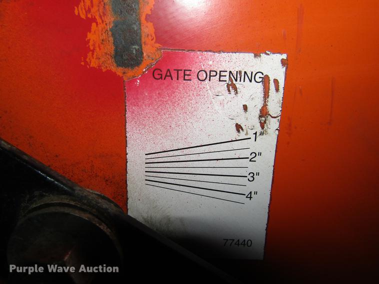 image for item FI9508 Henderson spreader