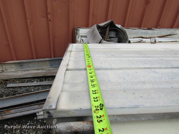 image for item FI9517 (5) garage doors