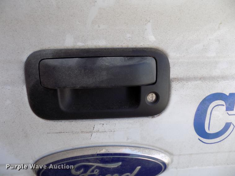 image for item FQ9042 Ford F-150 tailgate