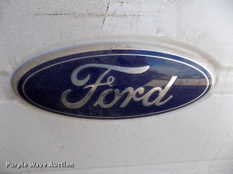 image for item FQ9042 Ford F-150 tailgate