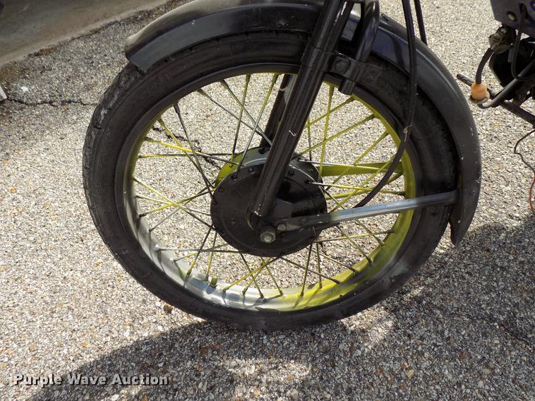 image for item FQ9045 USA TRF gas powered bicycle