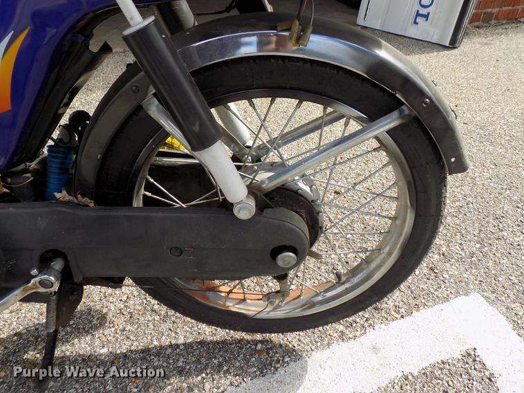 image for item FQ9045 USA TRF gas powered bicycle