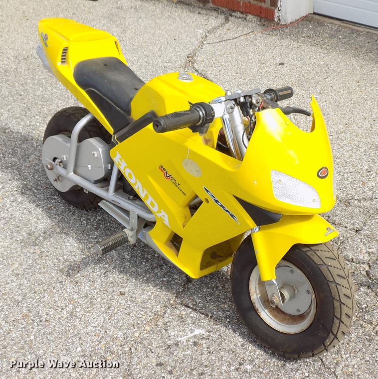 image for item FQ9045 USA TRF gas powered bicycle