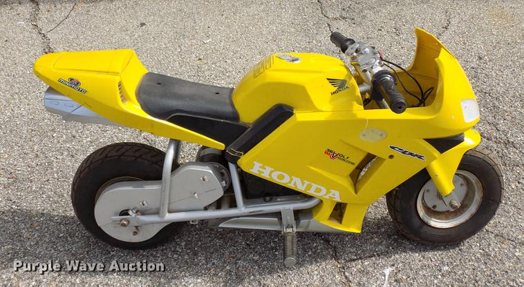 image for item FQ9045 USA TRF gas powered bicycle