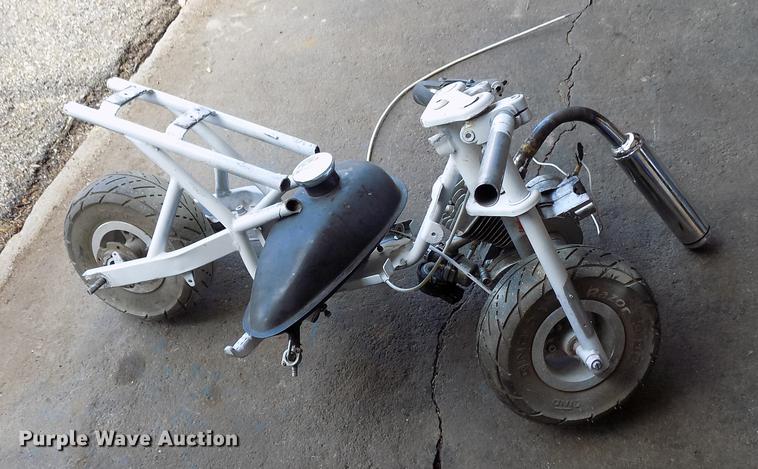 image for item FQ9045 USA TRF gas powered bicycle