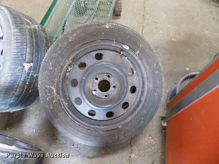 image for item FQ9047 (3) 17" wheels