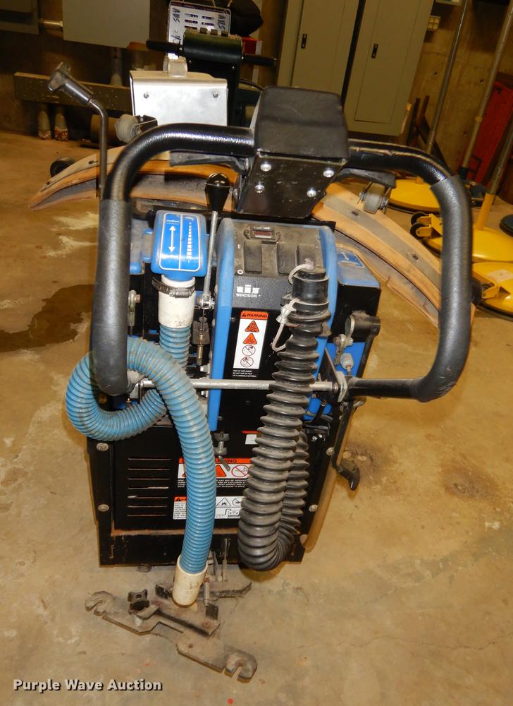 image for item FS9263 Floor cleaning equipment