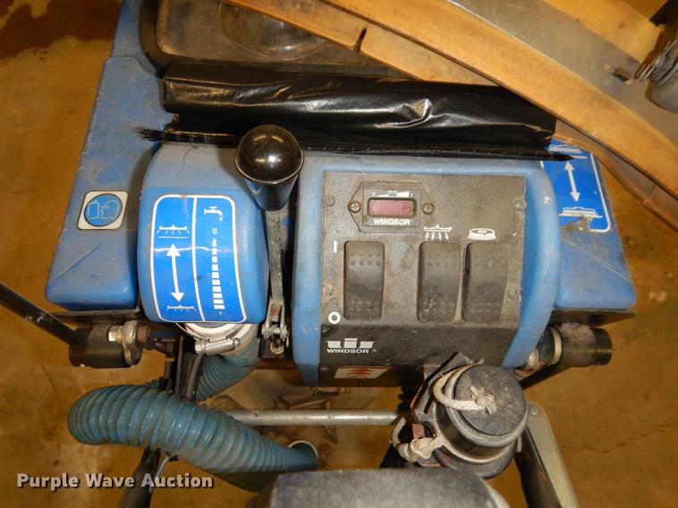 image for item FS9263 Floor cleaning equipment