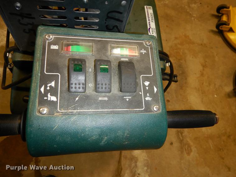 image for item FS9263 Floor cleaning equipment