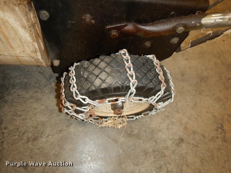 image for item FS9267 MTD Snow Flight 524 snow blower