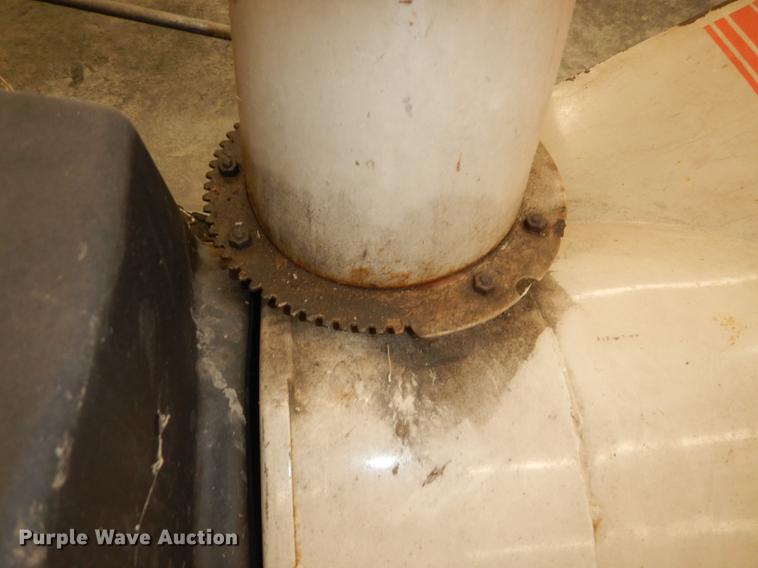 image for item FS9267 MTD Snow Flight 524 snow blower