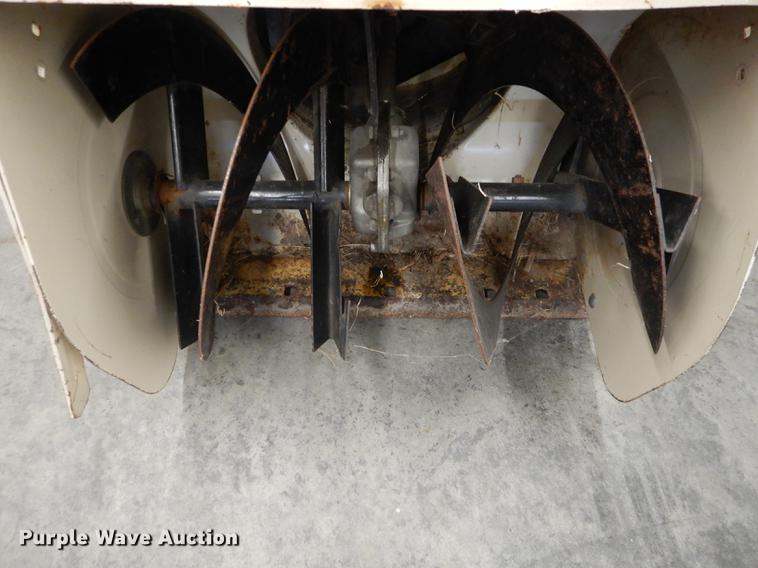 image for item FS9267 MTD Snow Flight 524 snow blower