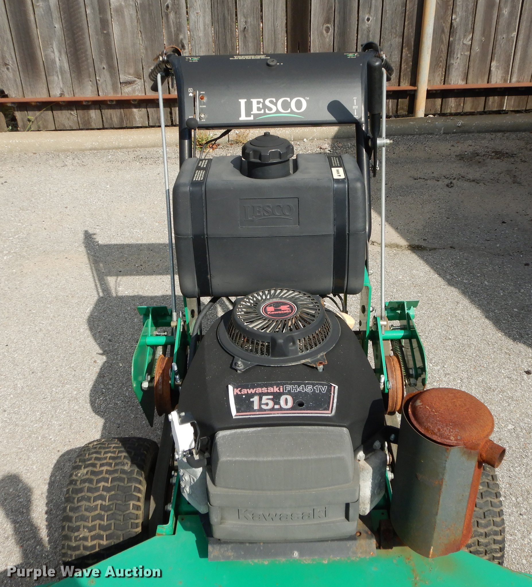 (3) mowers in Overland Park, KS | Item EU9115 sold | Purple Wave