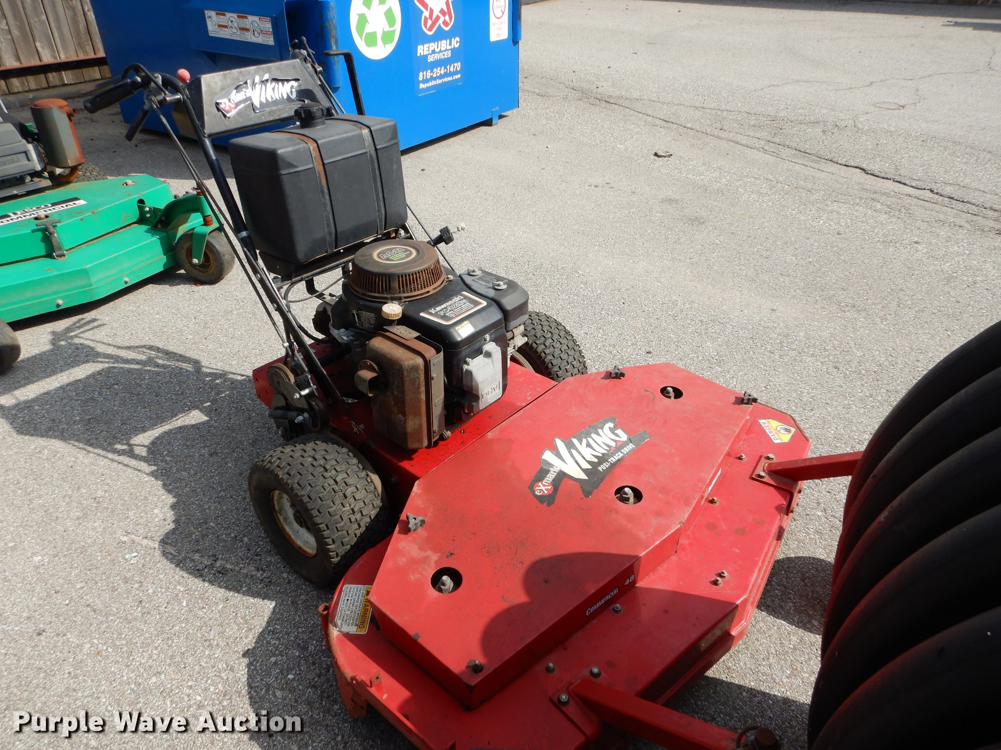 (3) mowers in Overland Park, KS | Item EU9115 sold | Purple Wave
