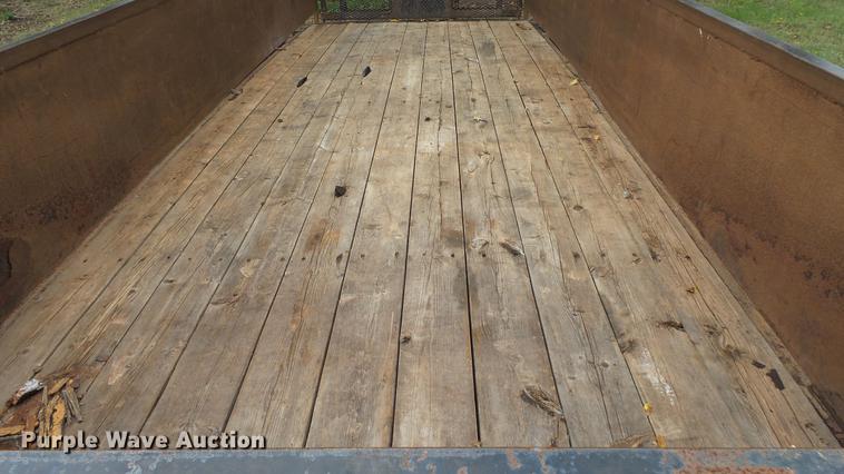 image for item AM9095 2014 PJ utility trailer