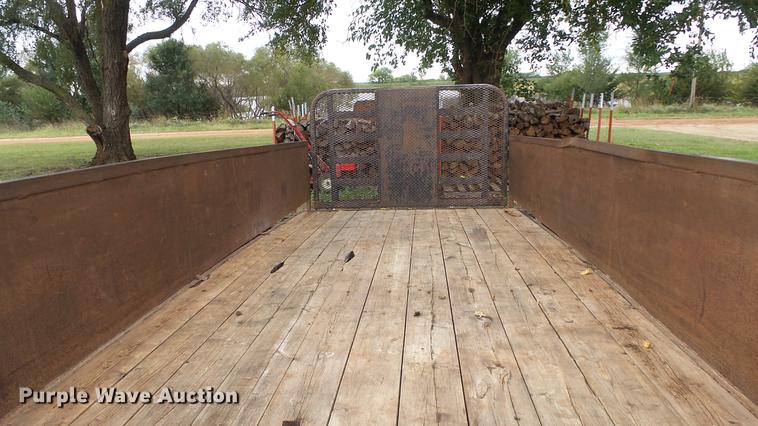 image for item AM9095 2014 PJ utility trailer