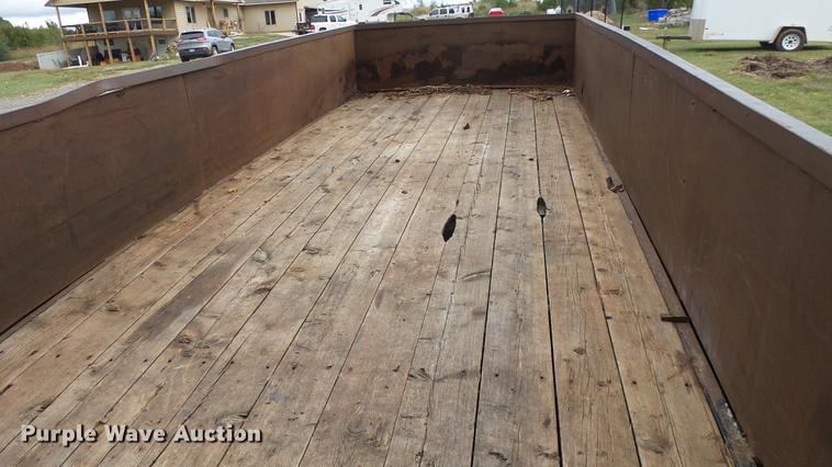 image for item AM9095 2014 PJ utility trailer