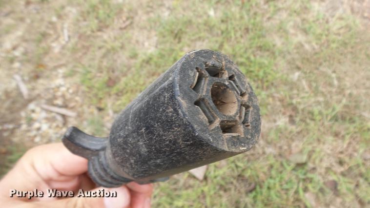 image for item AM9095 2014 PJ utility trailer