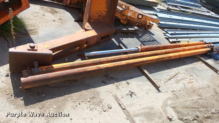 image for item AM9105 Lull telehandler parts