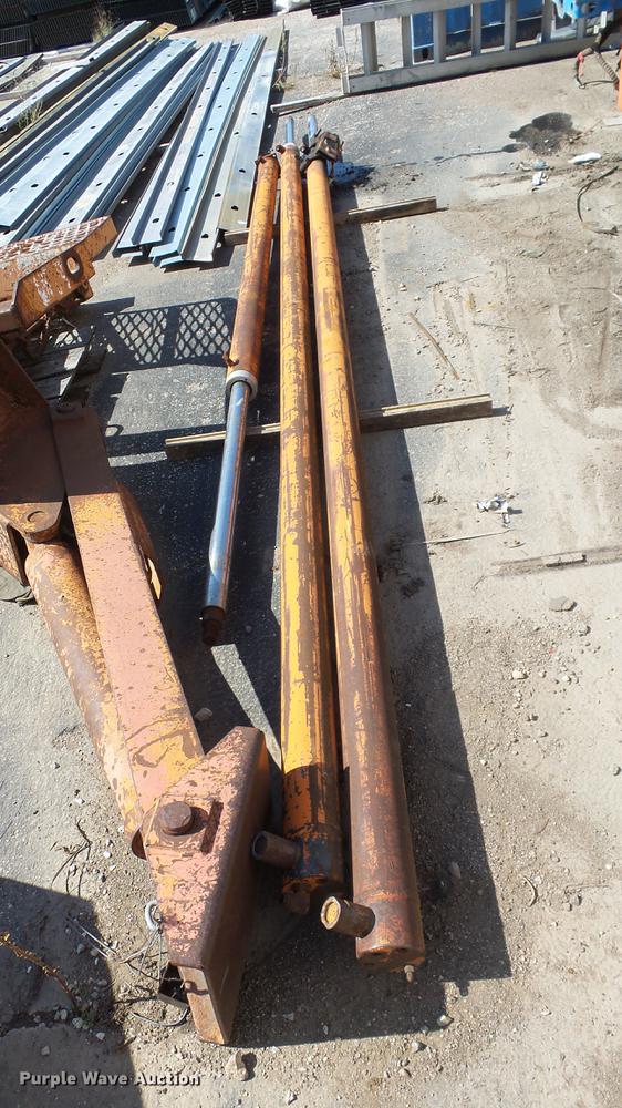 image for item AM9105 Lull telehandler parts