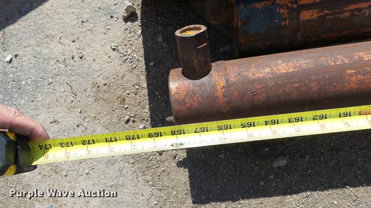 image for item AM9105 Lull telehandler parts