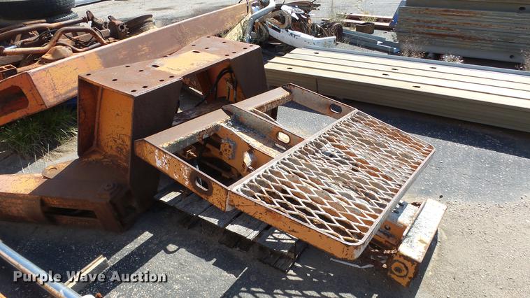 image for item AM9105 Lull telehandler parts