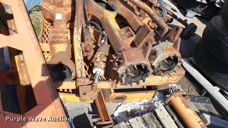 image for item AM9105 Lull telehandler parts