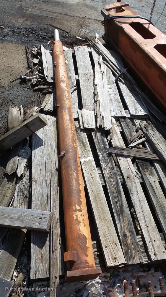 image for item AM9105 Lull telehandler parts