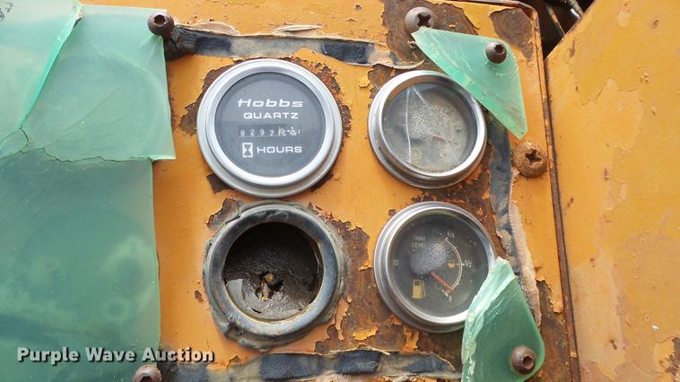 image for item AM9108 Lull 844 telehandler