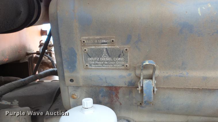 image for item AM9108 Lull 844 telehandler