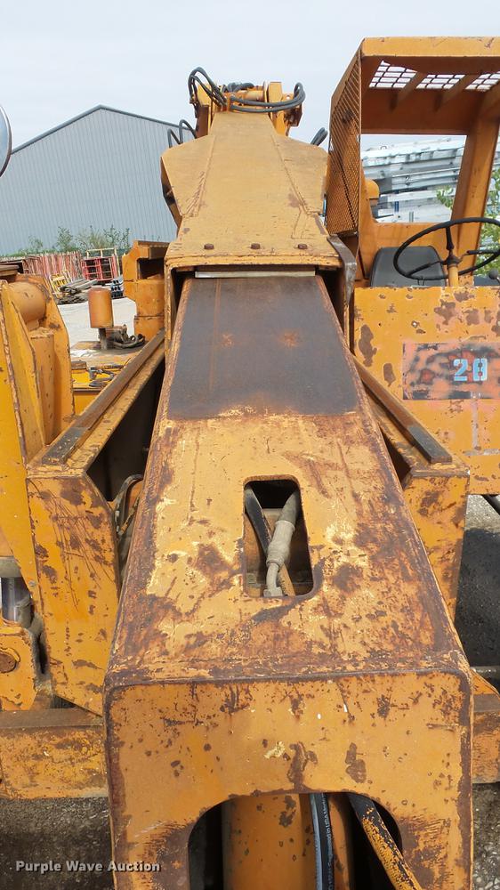 image for item AM9108 Lull 844 telehandler