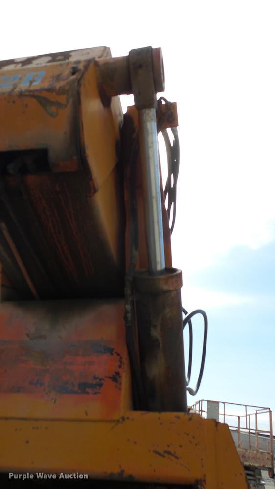 image for item AM9108 Lull 844 telehandler