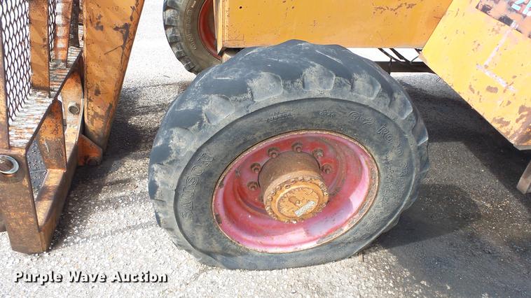 image for item AM9108 Lull 844 telehandler